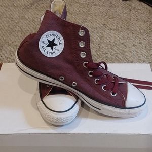 Burgundy high top converse all stars